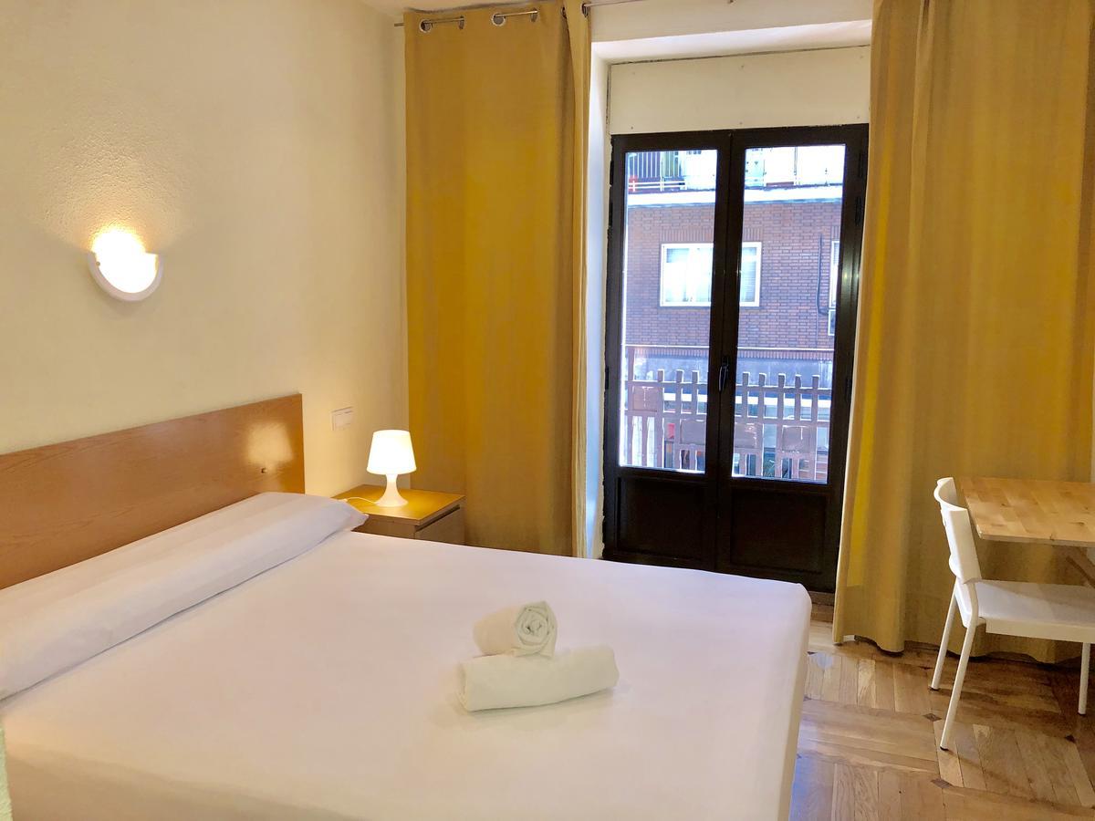 Hostal Arriaza Madrid Dış mekan fotoğraf