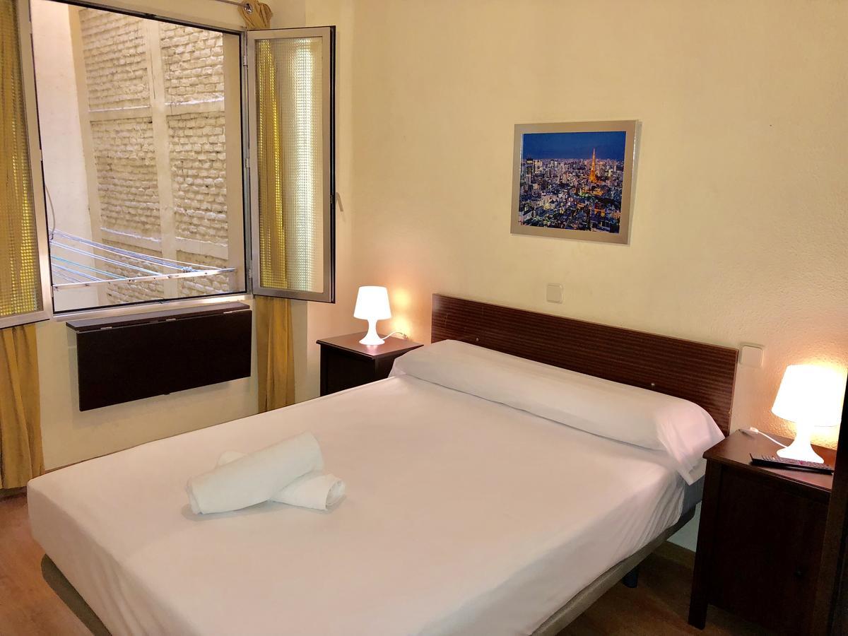 Hostal Arriaza Madrid Dış mekan fotoğraf