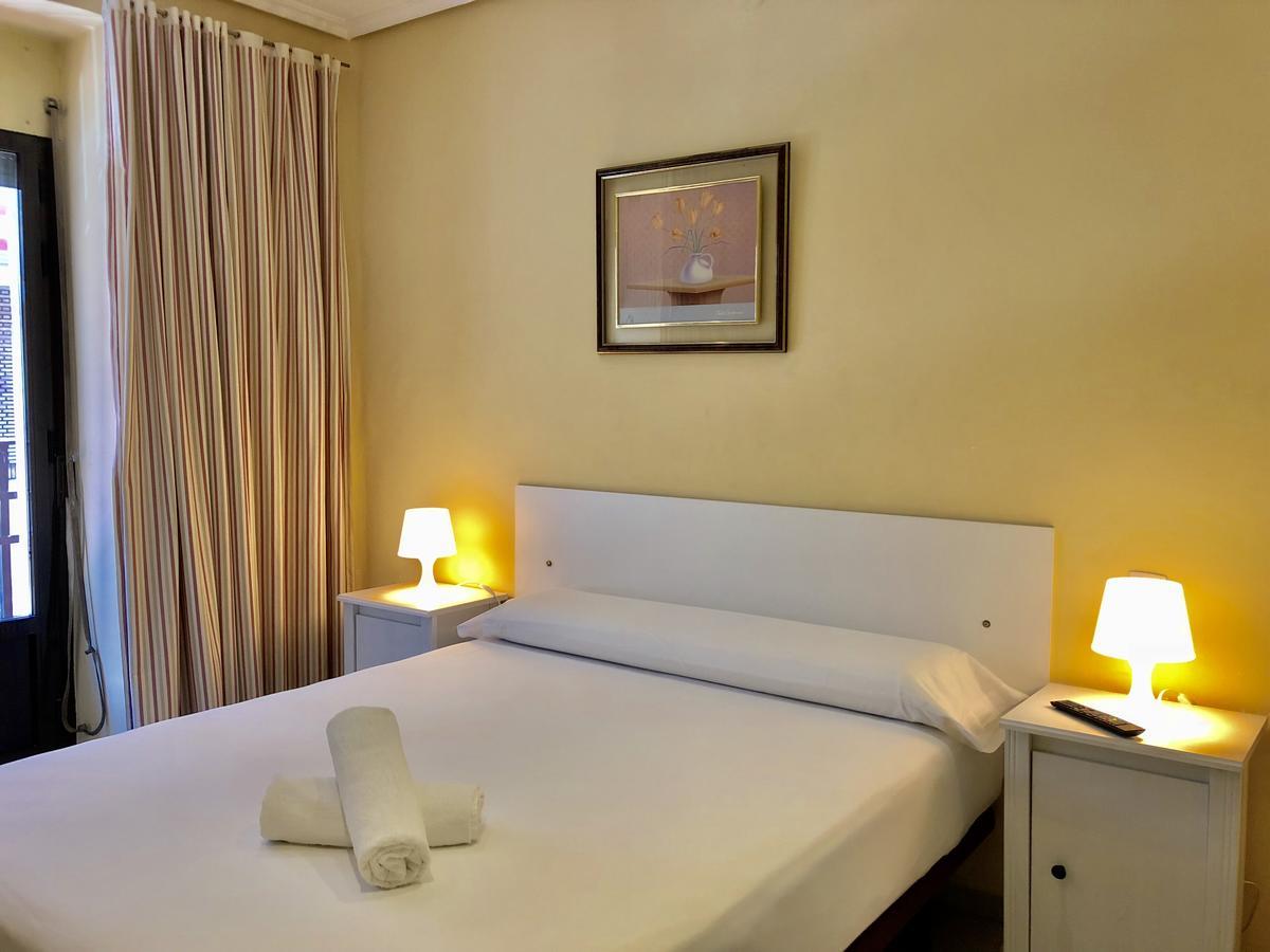 Hostal Arriaza Madrid Dış mekan fotoğraf