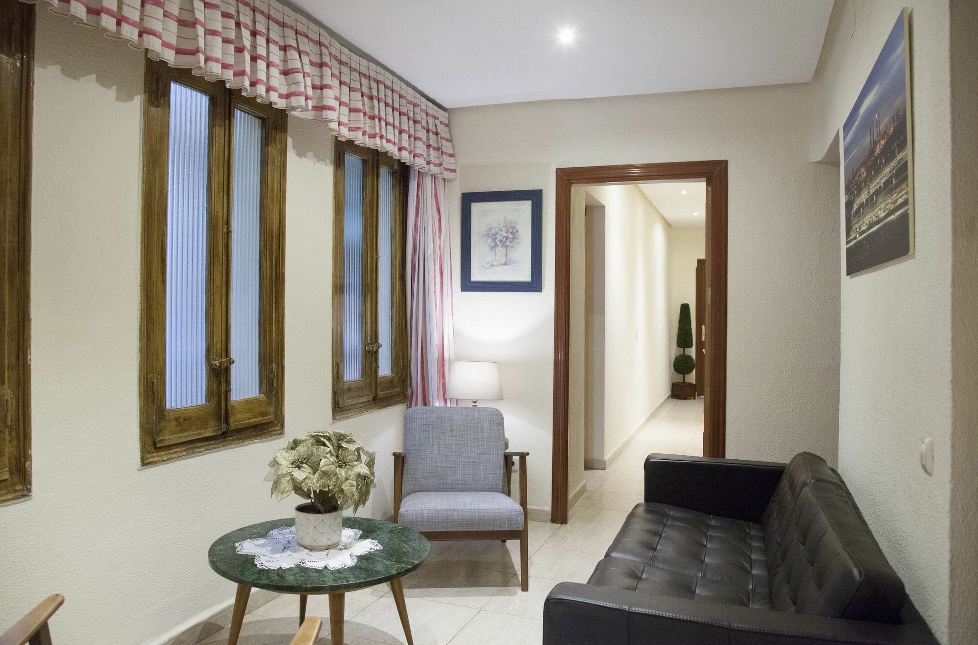Hostal Arriaza Madrid Dış mekan fotoğraf